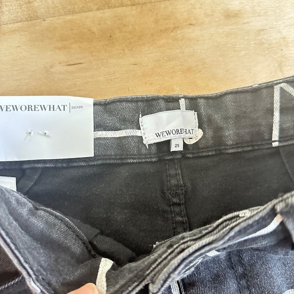 Weworewhat Rinse Black ScriBallon Stretch Denim Shorts - Picture 3 of 8